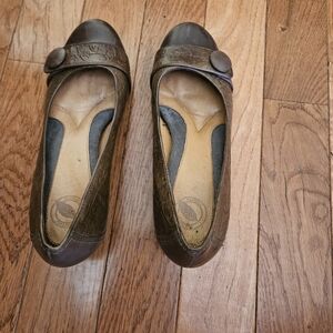 Nurture by Lamaze Dark Brown Flats